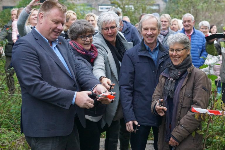 Wethouder geeft startsein voor aanleg recreatiegebied Hennipgaarde in Zevenhuizen