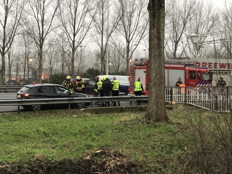 Geactiveerde airbags oorzaak brandmelding A20 bij Nieuwerkerk