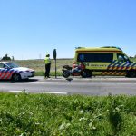 Ambu politie op N219 na motor in sloot 2018