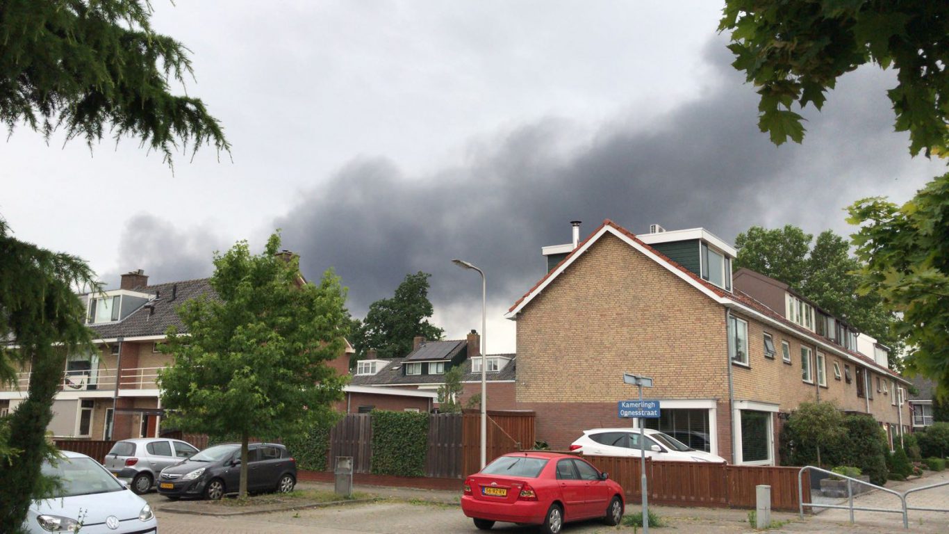 grote brand Vlambloem Rotterdam
