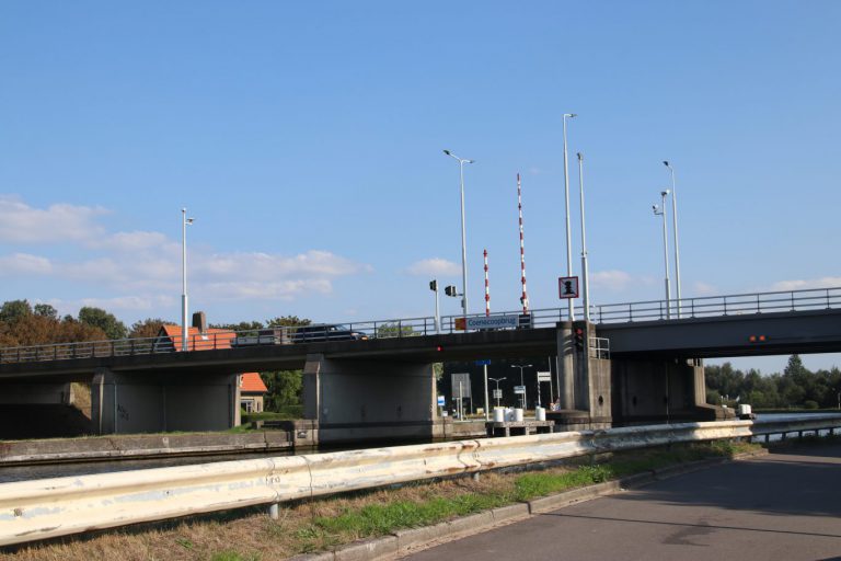 Coenencoopbrug in Waddinxveen twee weekenden afgesloten