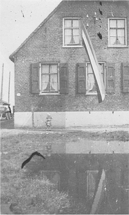 Geertruidehoeve overleefde WOII goed (foto mei 1945)
