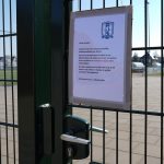 Voetbal MKP bord sportveld gesloten