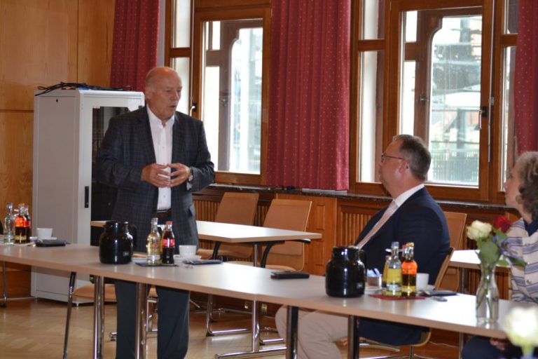 Burgemeester Weber maakt kennis in Bückeburg