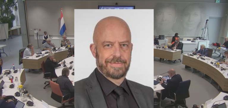 Jan Ambachtsheer(VVD) neemt afscheid met Koninklijke Onderscheiding (+video)