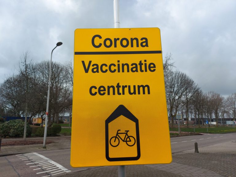 24 mei opening vaccinatiecentrum in Nieuwerkerk