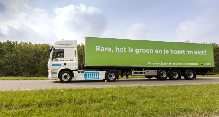 Eerste 100% elektrische trekker-oplegger combinatie van Nederland rijdt bij PLUS Wensveen