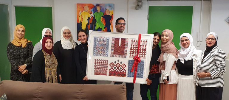 Arabisch kunstwerk als bedankje voor gemeente Capelle