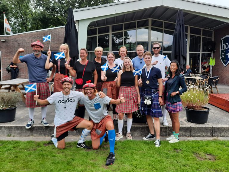 Schotse taferelen tijdens de Highland Games van het Comenius College
