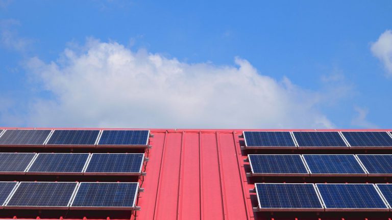 Jouw huis met zonnepanelen als energiecentrale, maar dan veilig