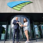 Dijkgraaf en jeugdbestuurder lancering beeldmerk 750 jr HHSK