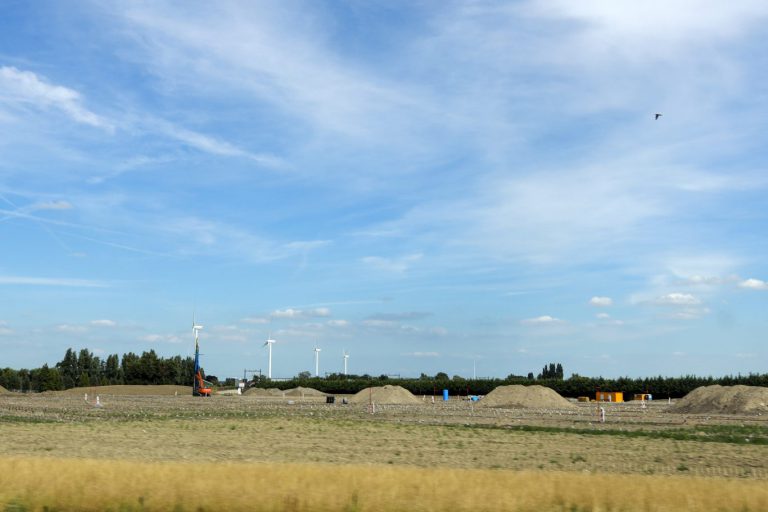 Grootste zandspeeltuin van Zevenhuizen op bouwterrein nieuw hoogspanningsstation Zuidplaspolder