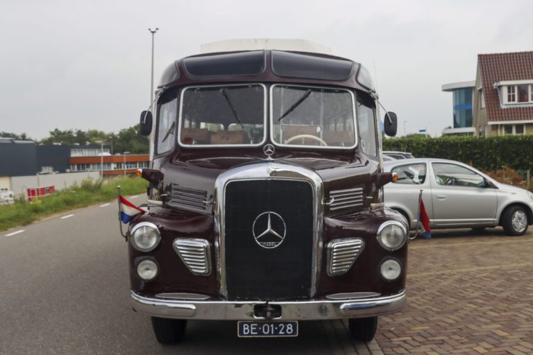 ‘Hollandsche IJssel Verbindt’ op open monumentendag met bus en schip