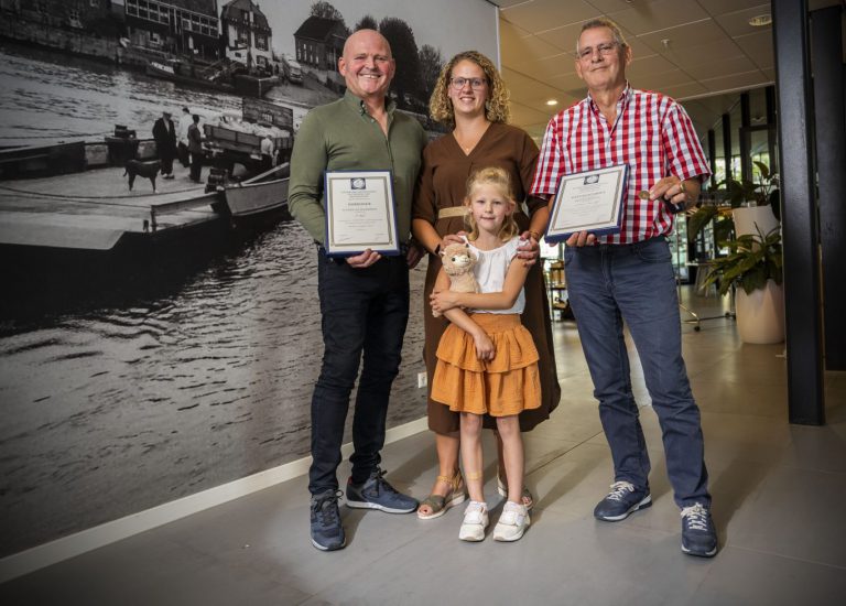 Onderscheiding na redden 5-jarig meisje uit Hollandsche IJssel