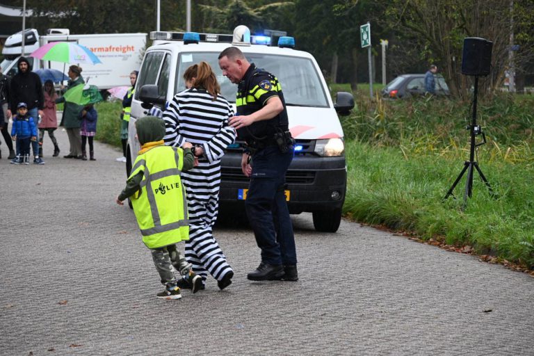 112-dag bij politiebureau Waddinxveen-Zuidplas op 7 oktober