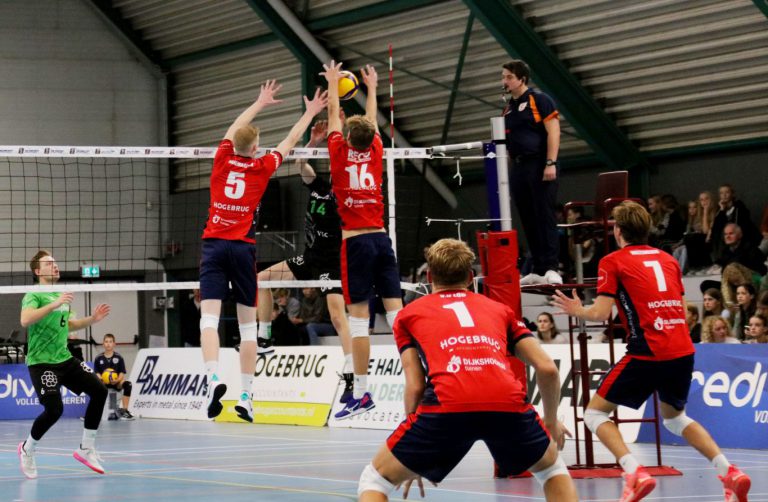 RECO ZVH heeft geen antwoord op de aanvallen van Simplex SSS.