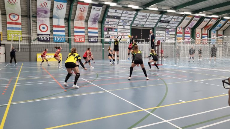 Dames van Jumbo ZVH geconcentreerd naar volgende bekerronde