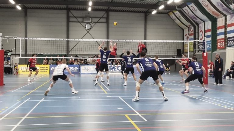 Heren RECO ZVH kunnen geen vuist maken tegen VoCASA