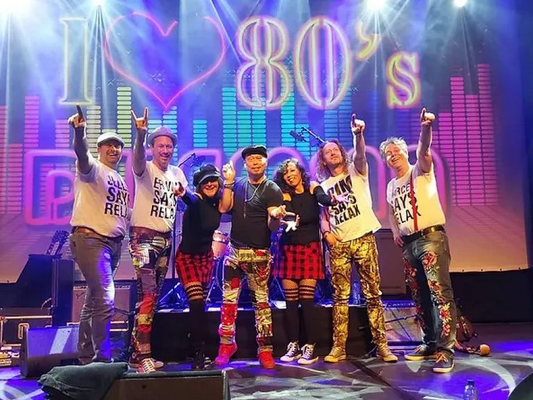 Back to the 80’s! met 80’s Dilemma in theater Swanla