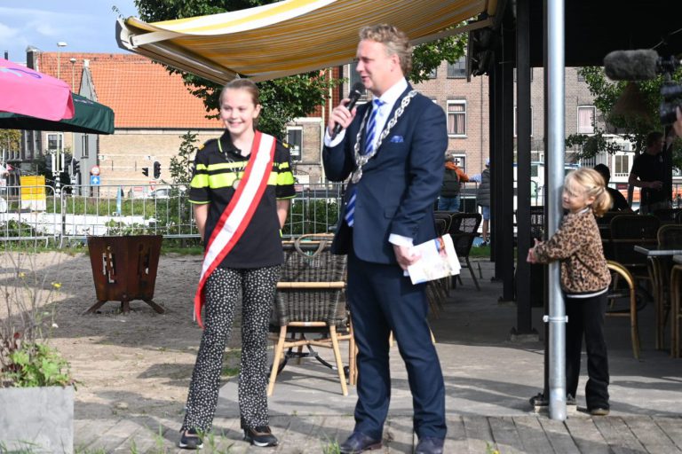 Opening 112 dag Gouda met burgemeester en kinderburgemeester