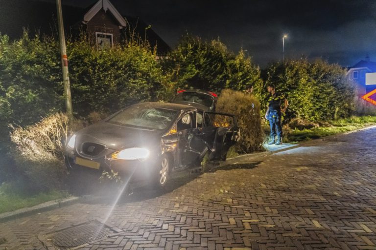 Rijbewijs ingevorderd na crash Hoofdweg-Zuid Nieuwerkerk