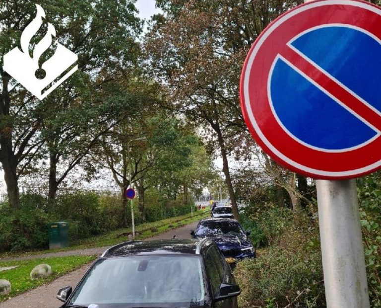 Boetes foutparkeerders sportpark Dorrestein in Nieuwerkerk