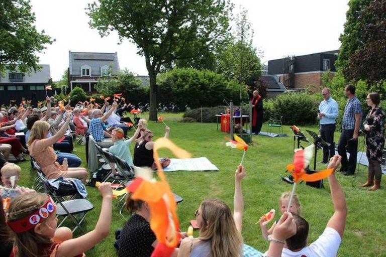 Pinksterdienst in Moerhoutpark Moordrecht