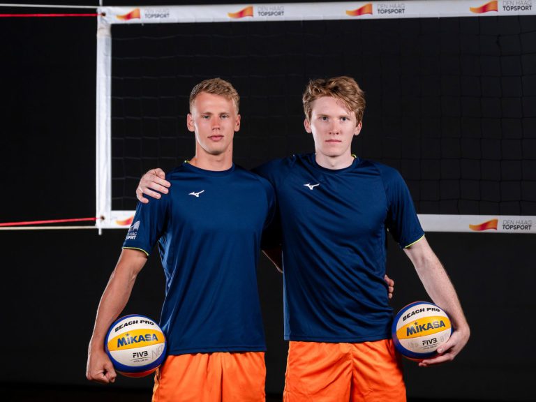 Van der Loo start internationaal seizoen met vijfde plaats