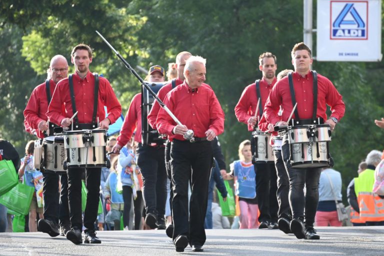 Feestelijke intocht avondvierdaagse Moordrecht