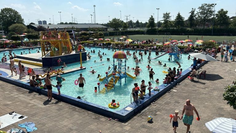 Buitenbad Polderbad Nieuwerkerk in trek deze zomer