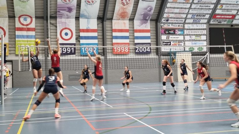 Damesteam Villa Dorrestein ZVH krijgt les van Inter Rijswijk