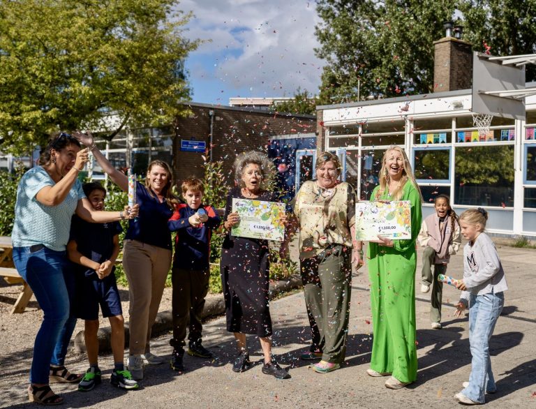 Zomerfeest Montessorischool schenkt €2500 aan lokale goede doelen