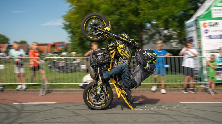 Zevenhuizen viert geslaagd Oogstfeest met grootse festiviteiten (video)