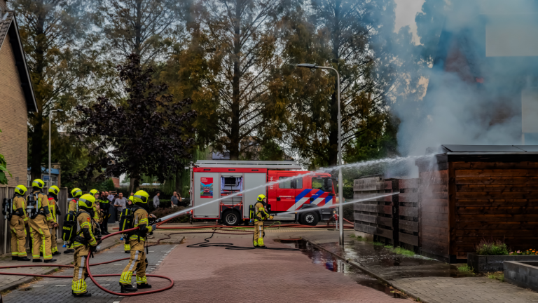 Grote inzet brandweer om schuurbrand Moerkapelle