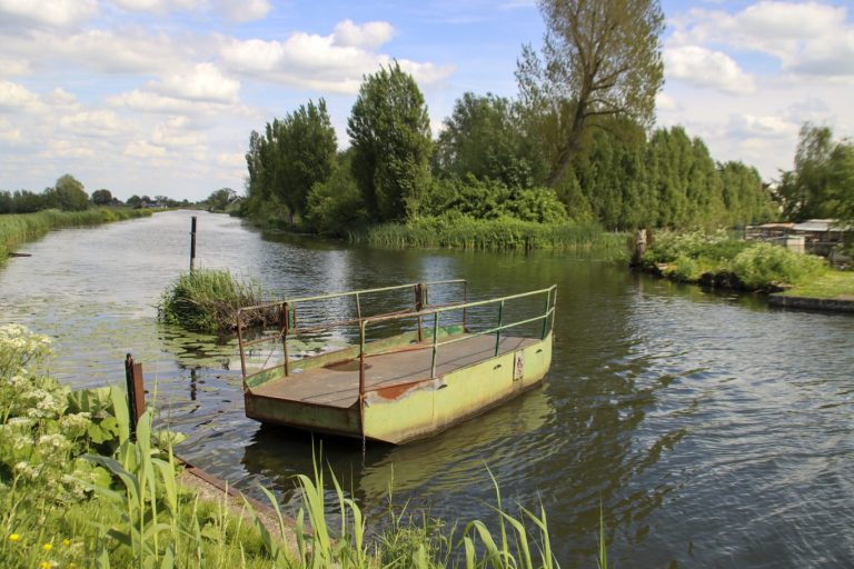 Hoogheemraadschap verhoogt kade ringvaart tussen Moordrecht en Nieuwerkerk