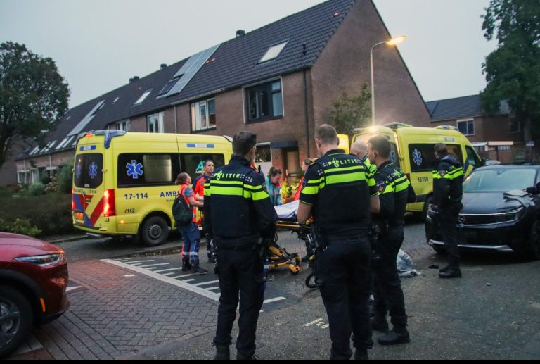 Moeder en kind geschept op fiets Nieuwerkerk aan den IJssel