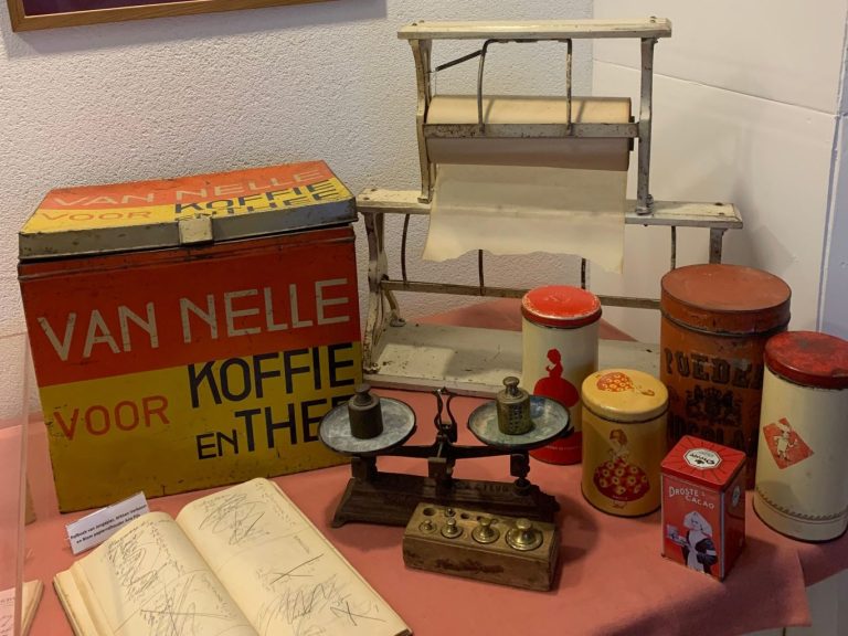 Open middag Oudheidkamer Historische Vereniging Moordrecht 11 januari 