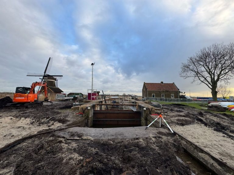 Werkzaamheden Snelle Sluis en Zevenhuizer Verlaat naderen voltooing