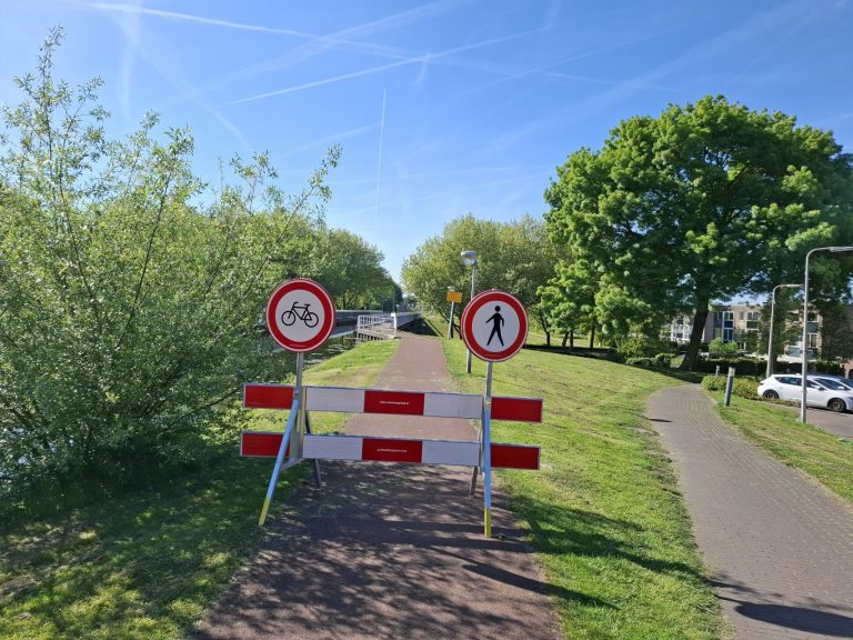 Oostringdijk bovenop Waterdrager tot juni afgesloten
