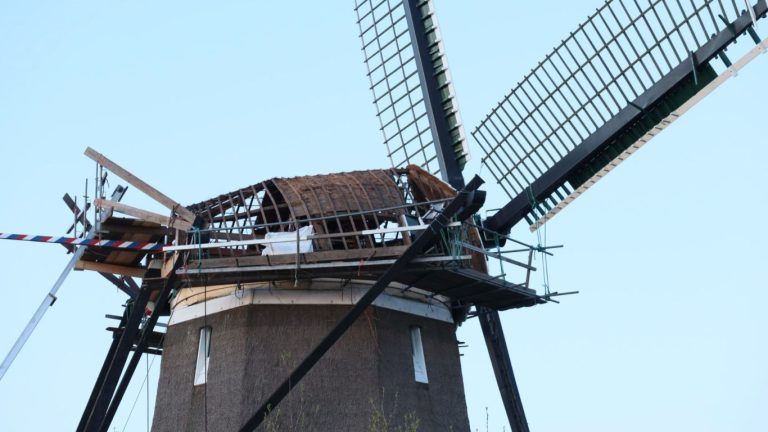 Molenviergang stil door onderhoud aan molen 3