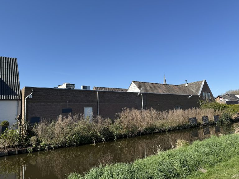 Achterzijde Kerklaan 65 (langs Ringvaart)