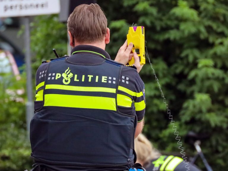 Verdachte autodiefstal getaserd in Moerkapelle – beelden gezocht