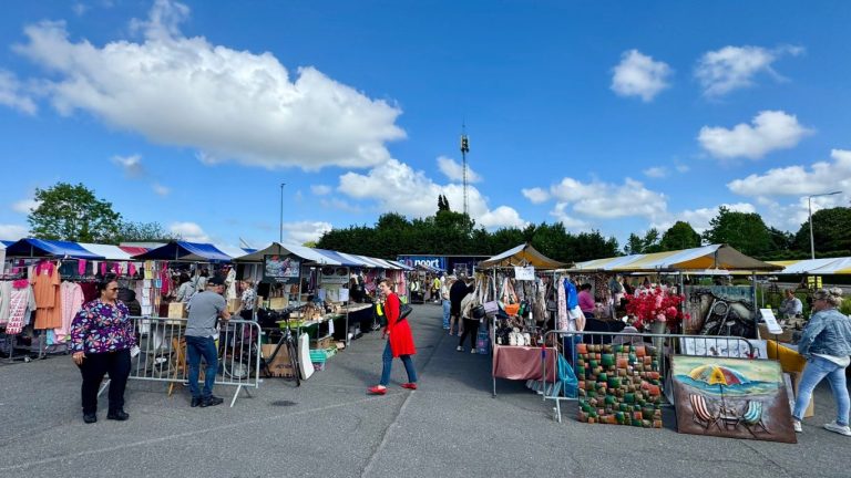 Braderie Zevenhuizen druk en gezellig