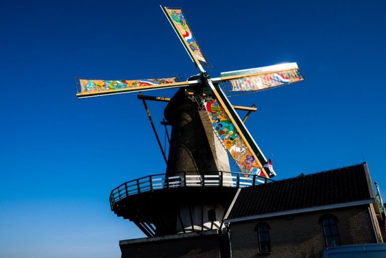 Molen Windlust met vrijheidsdoeken