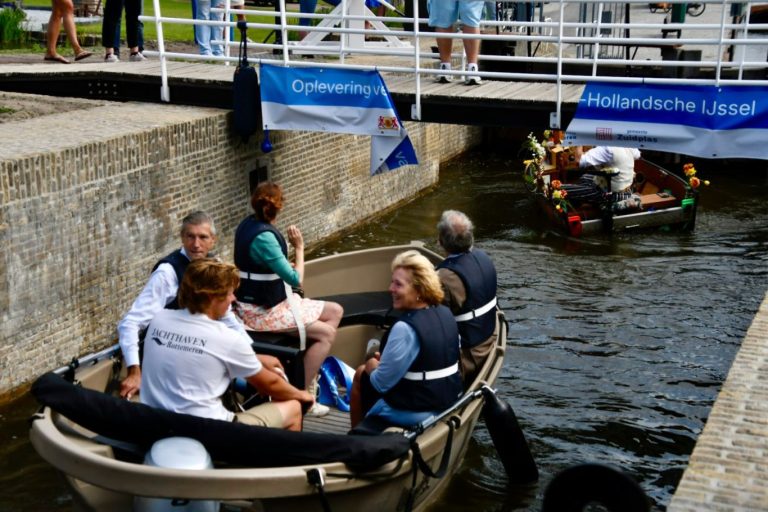 Vernieuwde vaarroute tussen de Rotte en de Hollandsche IJssel officieel in gebruik genomen