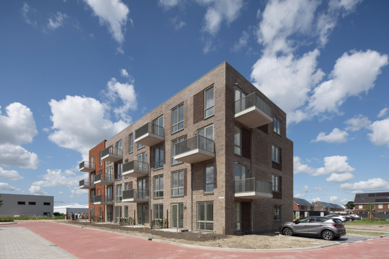Oplevering 30 duurzame huurappartementen in Zevenhuizen
