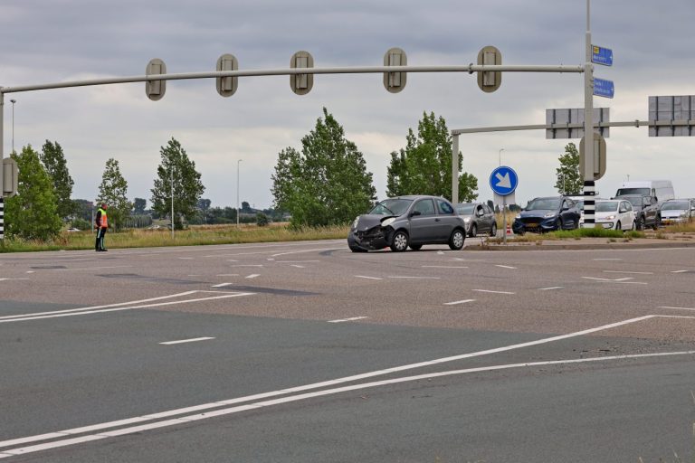 Forse schade en chaos na ongeval Moordrechtboog