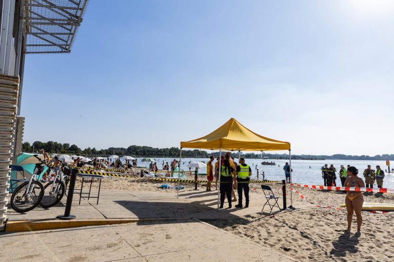 Grote zoekactie vermiste jongen Nesselande