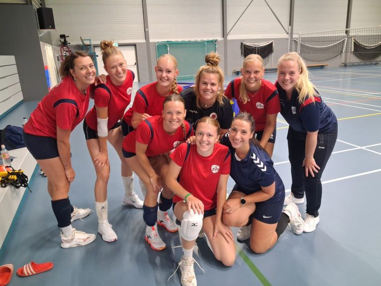 Dames Villa Dorrestein ZVH gereed voor de tweede divisie