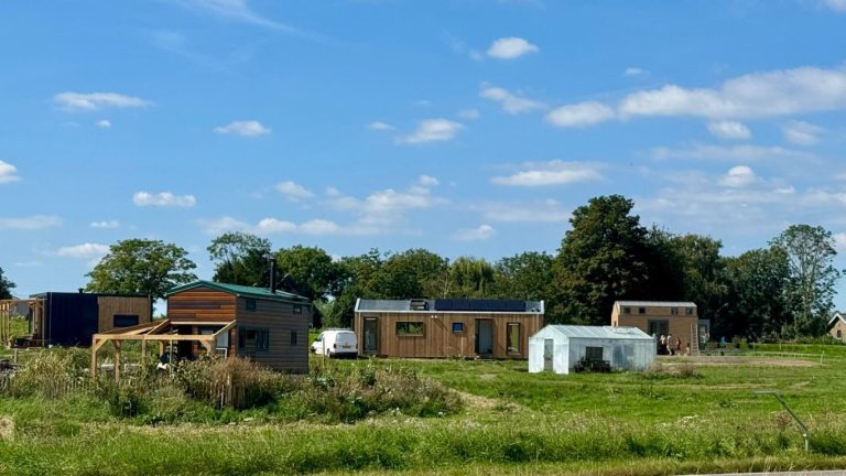 Eerste Open Dag bij Natuurluck Tiny Town Zevenhuizen